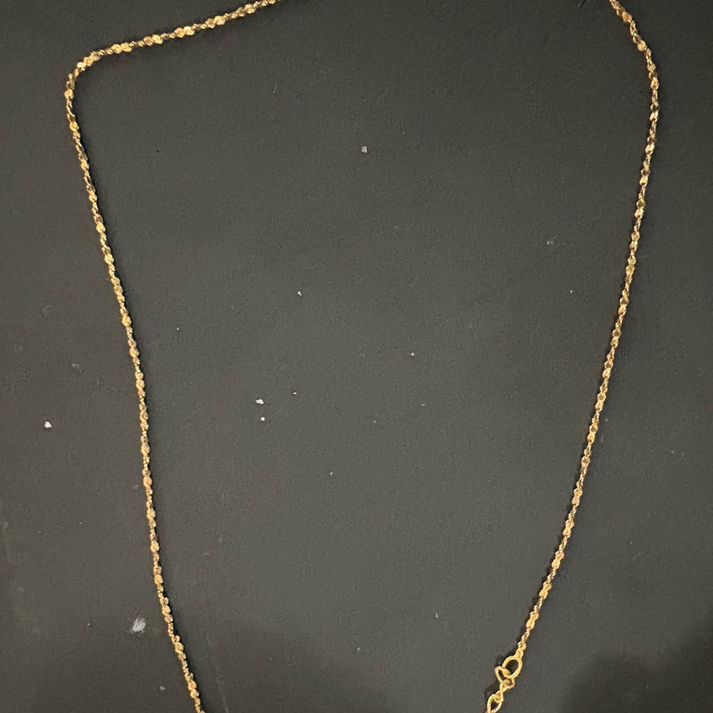 Elegant Gold Necklace